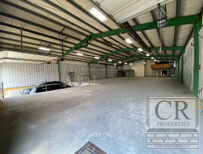 Interstate 84 Industrial Building